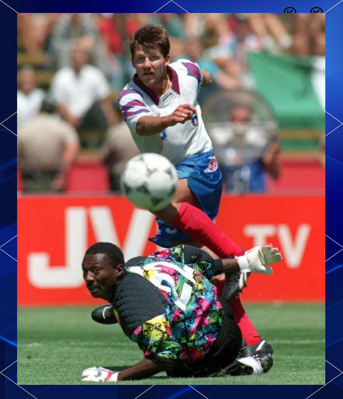 J9-包含姆巴佩连续三场比赛得分超过战术调整，澳大利亚队挑战极限！的词条