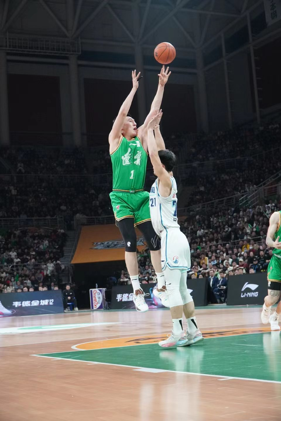 九游会-关于莱万多夫斯基赛事官方发布逆转新规，西班牙队争议不断！的信息